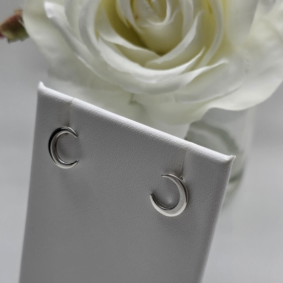 ❤️ MEDIA LUNA STUD EARRINGS - Picture 5 of 6